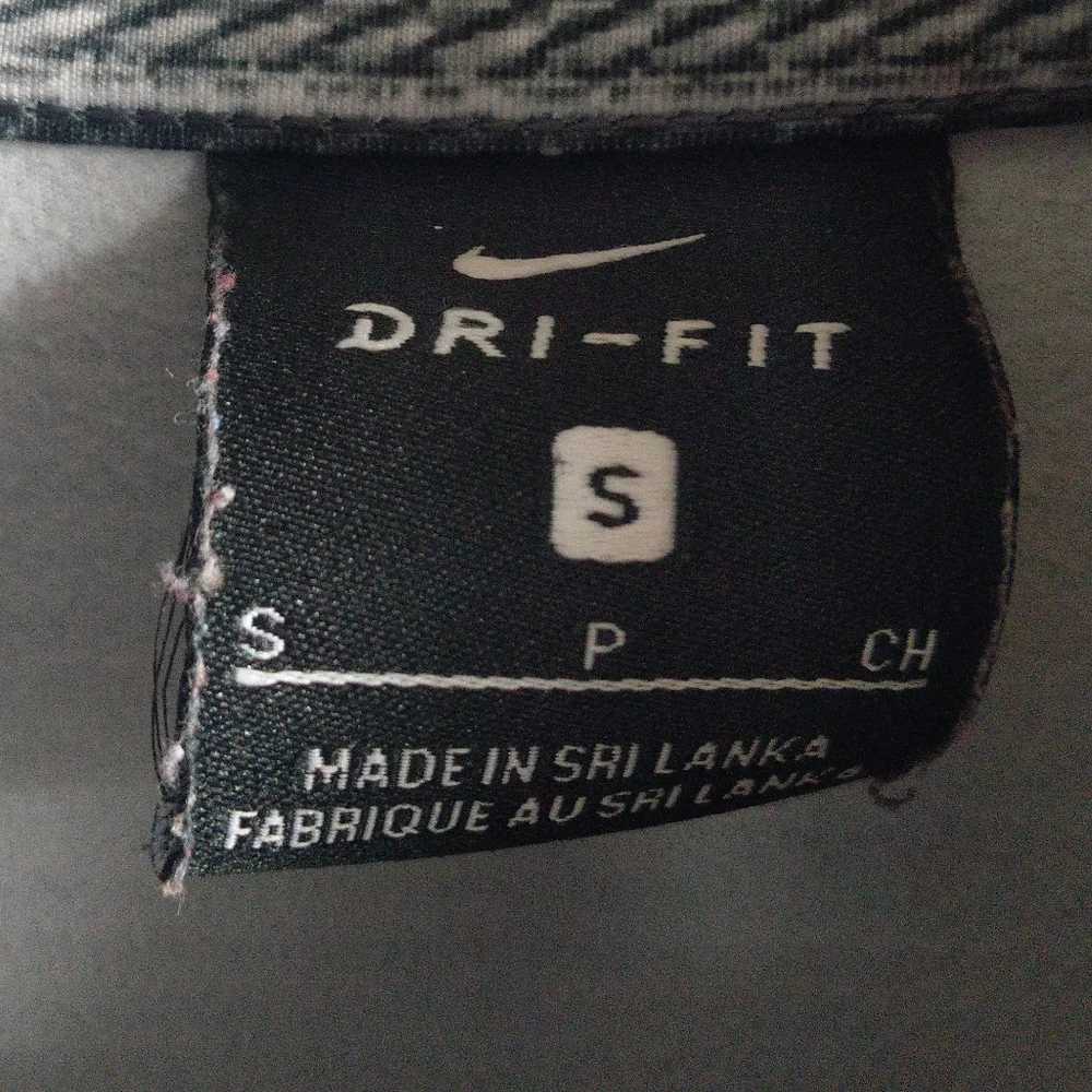 Nike great charcoal